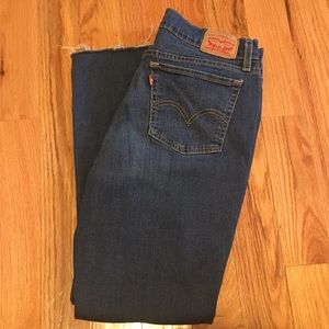 Distressed Levi’s 414 Jean Relaxed Straight 30x27